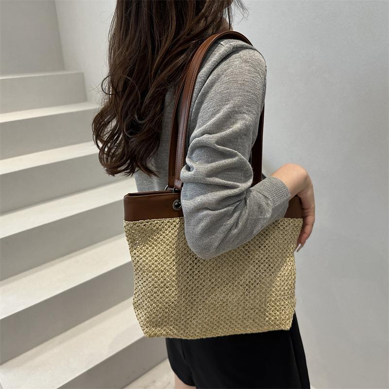 Retro Woven Bag Women's 2025 New Trendy Summer Fashion Tote Bag Vacation Style Large Capacity Straw Bag