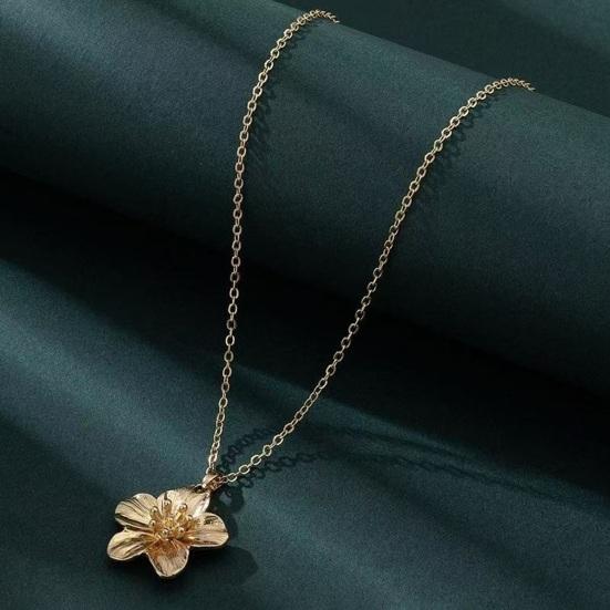 Blomsterkjede for kvinner Metallblomstanheng Kjede Hypoallergenisk smykke for bryllup, bursdag, jubileum
