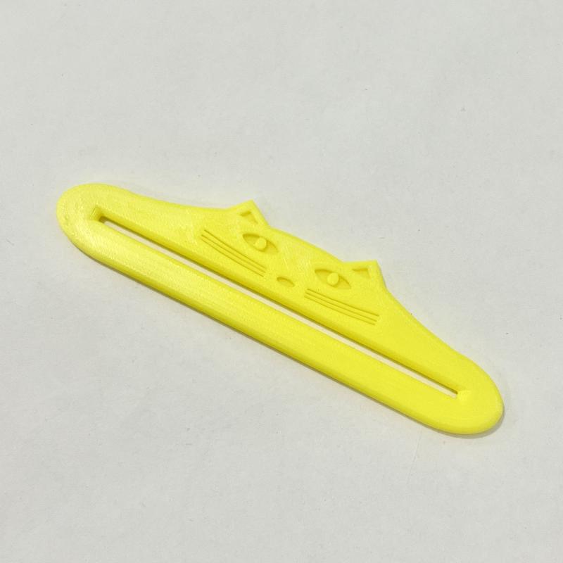 Cat Snack Extruder Cute Cat Head Snack Squeezer Mess-Free Treat Dispenser For Pet Food Meat Sauce Bag Extruder Squeezing Tools