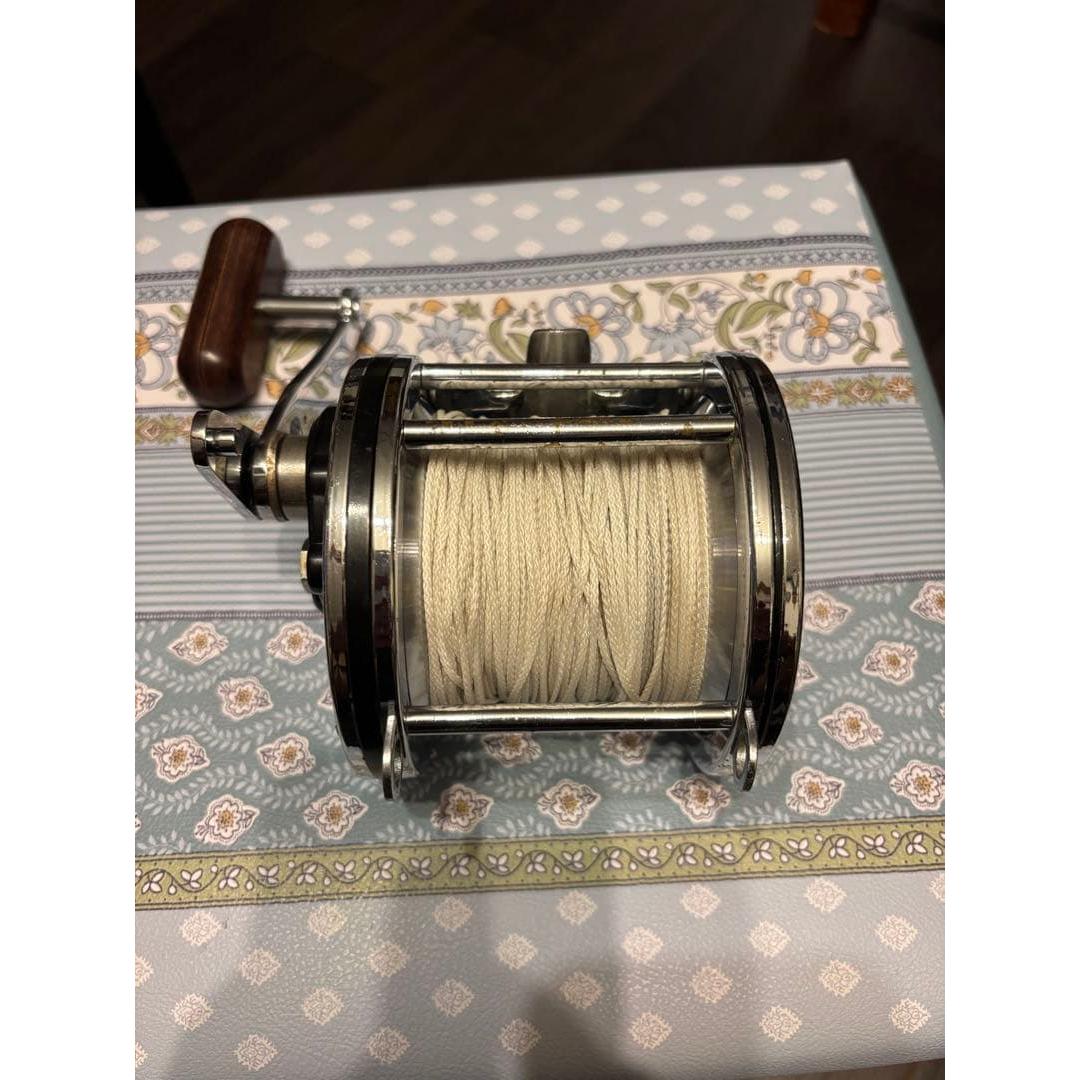 Used Penn Senator 6/0 handle drag