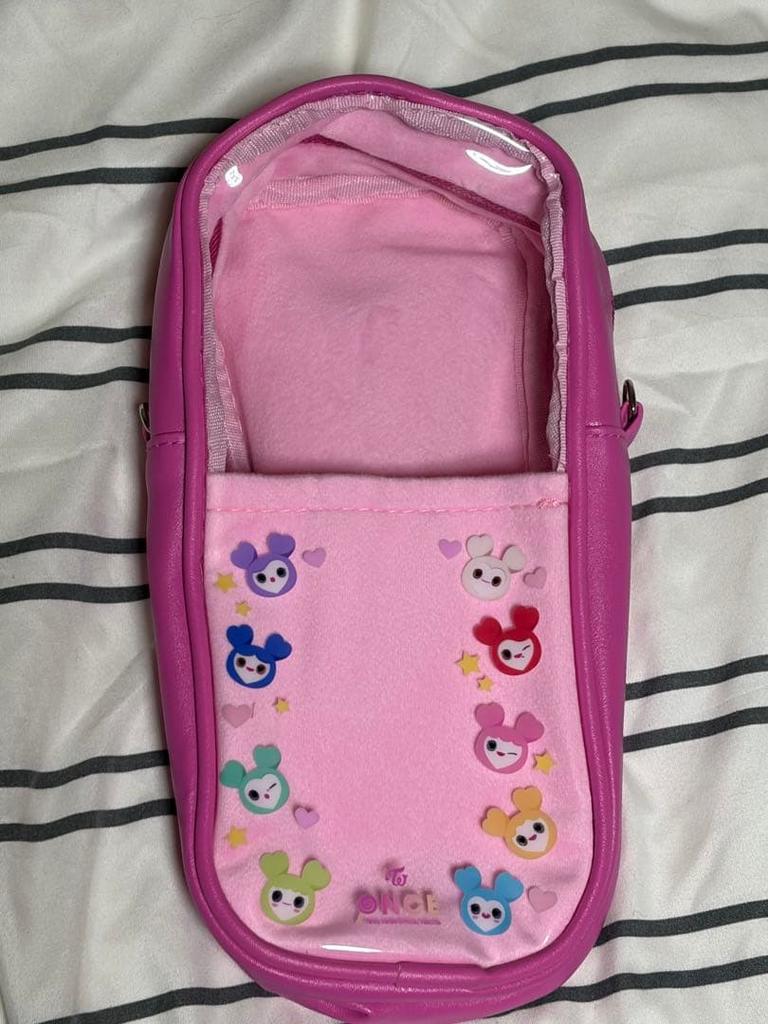 [USED] TWICE Pouch