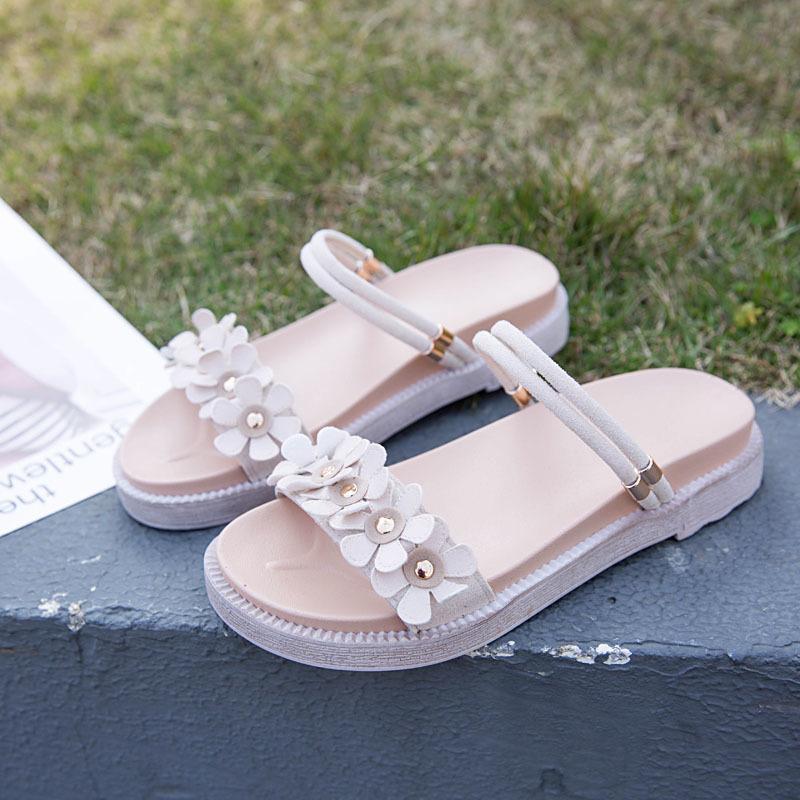 

Korean version of slippers for women s summer wear 2025 new fashion two-wear platform beach shoes versatile flat-bottomed seaside cool slippers 35