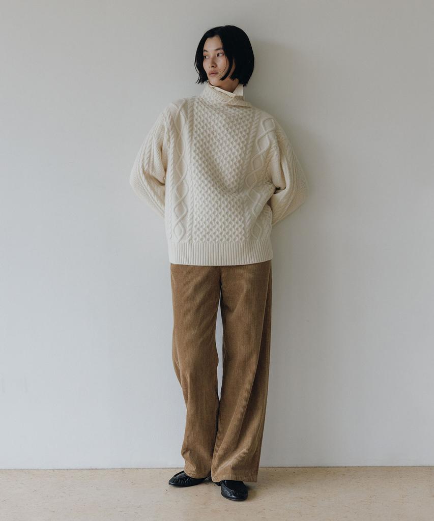Beullaengkeulumumeon Cable Turtleneck Knit_Natural