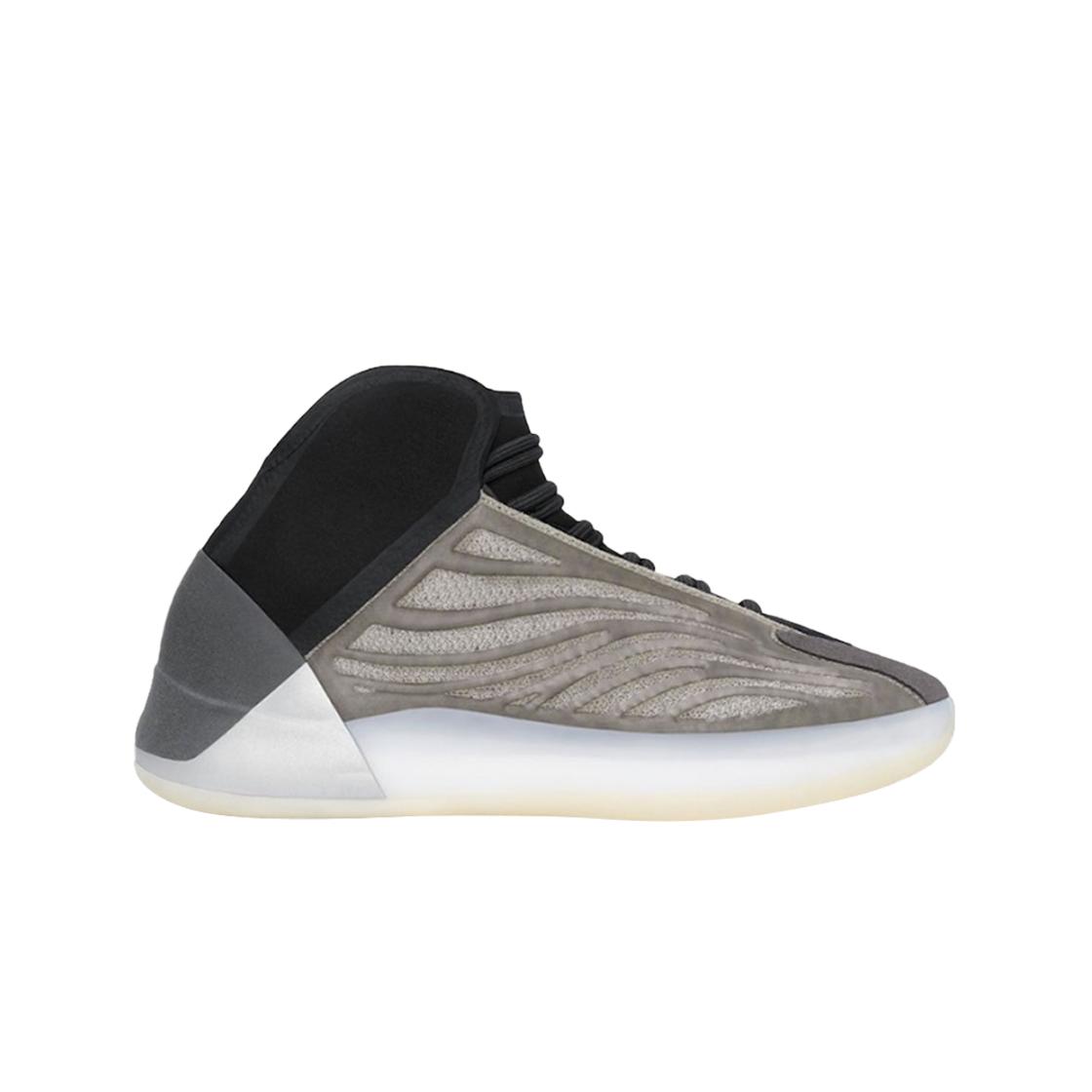 

Adidas Yeezy Qntm Barium 220