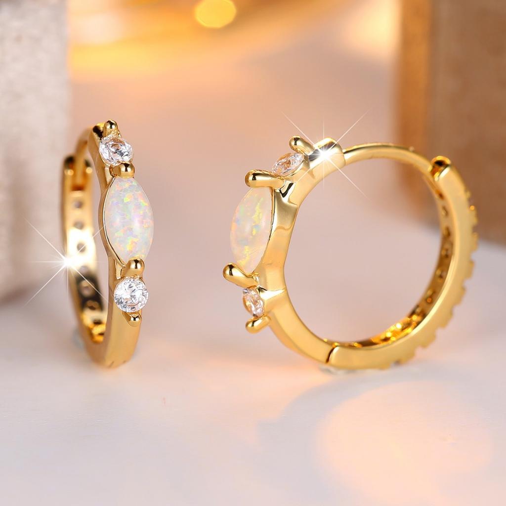 Ma Yan Bai Micro Inlaid Zircon Simple Ear Buckle Versatile Small and Popular Light Luxury Micro Personality