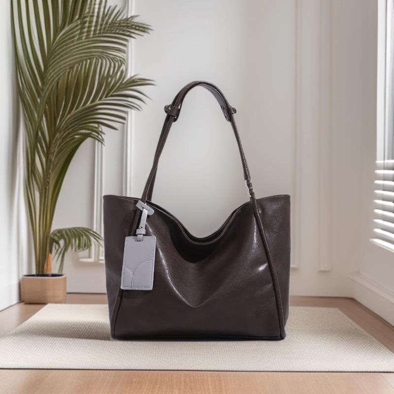 2026 Fashion Large-Capacity High-End Women's Summer Shoulder Bag