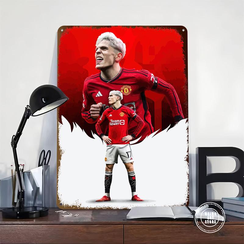 United Football Player Tinplate Poster Customized Wall Art Vintage Metal Signs Retro Tin Plaque for Living Room Decorations Home
