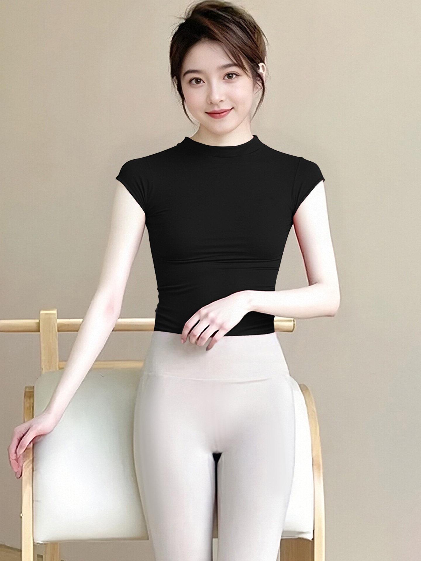 

Рождественский красный женский комплект для йоги, пилатеса и занятий на свежем воздухе 2025: Стильный топ и жилет для тренировок Extra Large