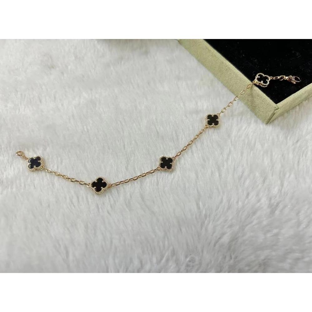 High-end Four-leaf Clover Bracelet Mini Six-flower Bracelet Red Chalcedony Black Agate Ladies Bracelet