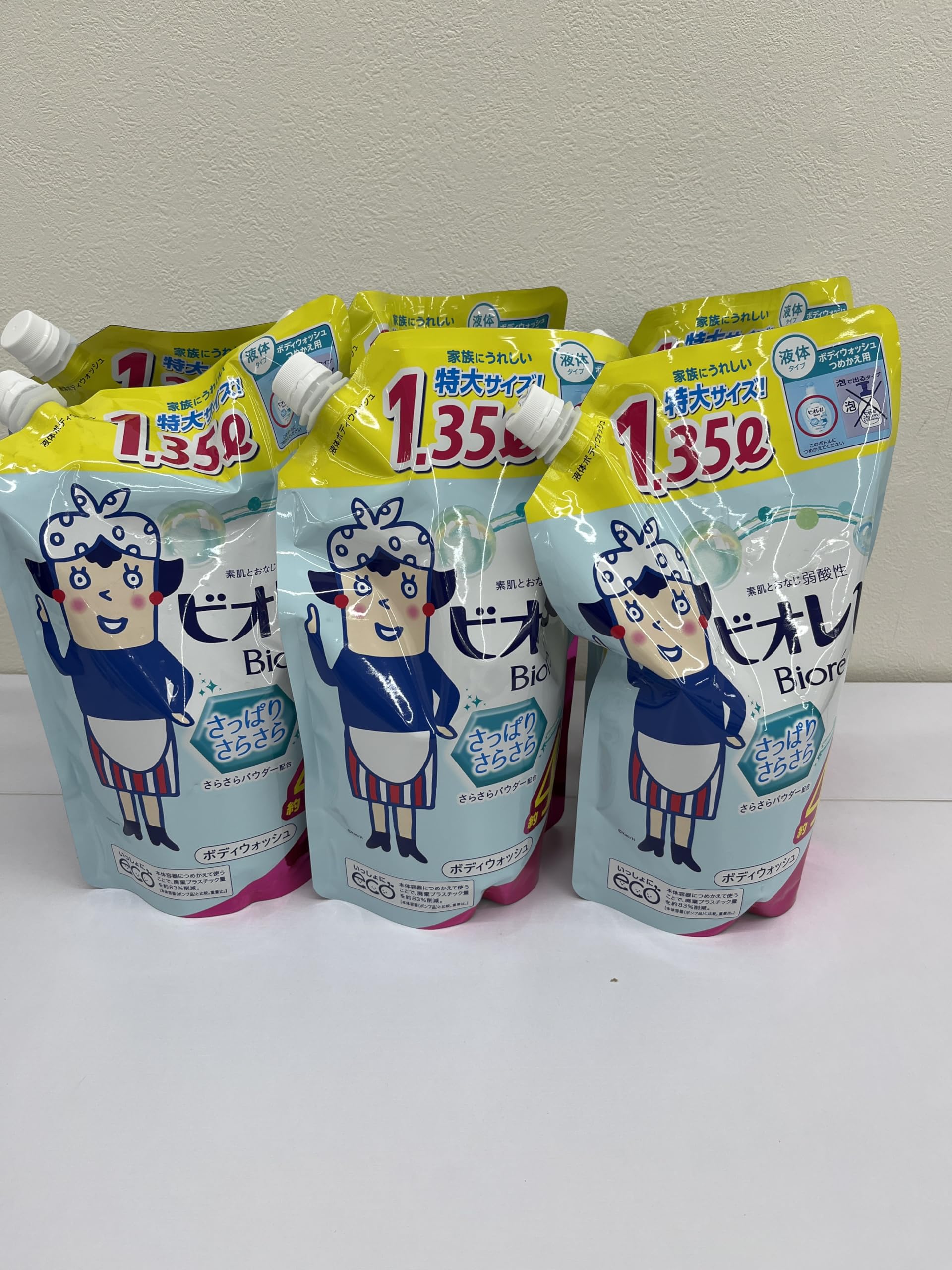 

Biore Body Wash Refill, 1.35L, Set of 6