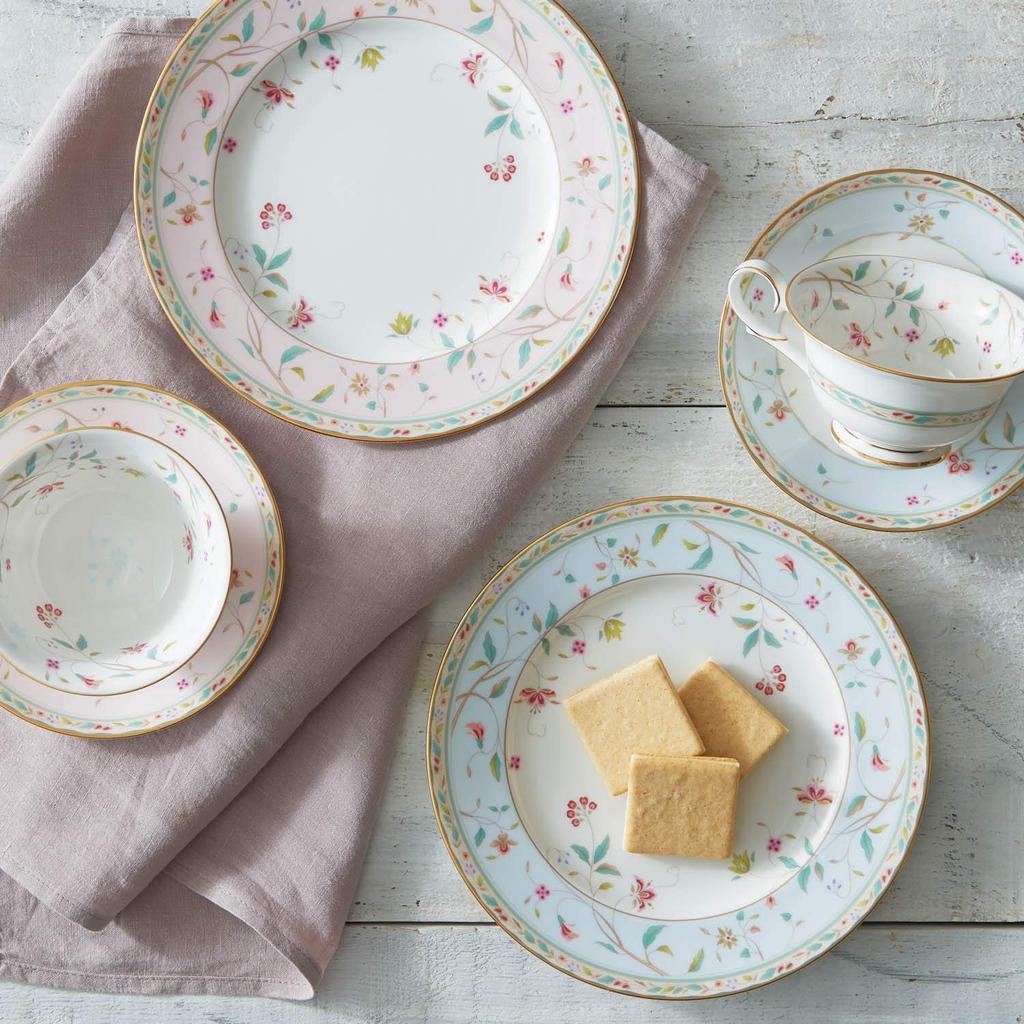 Noritake Plates Set of 21cm Floral Pink and Blue Bone (Pair 2) Print, China, P97211/4409-56