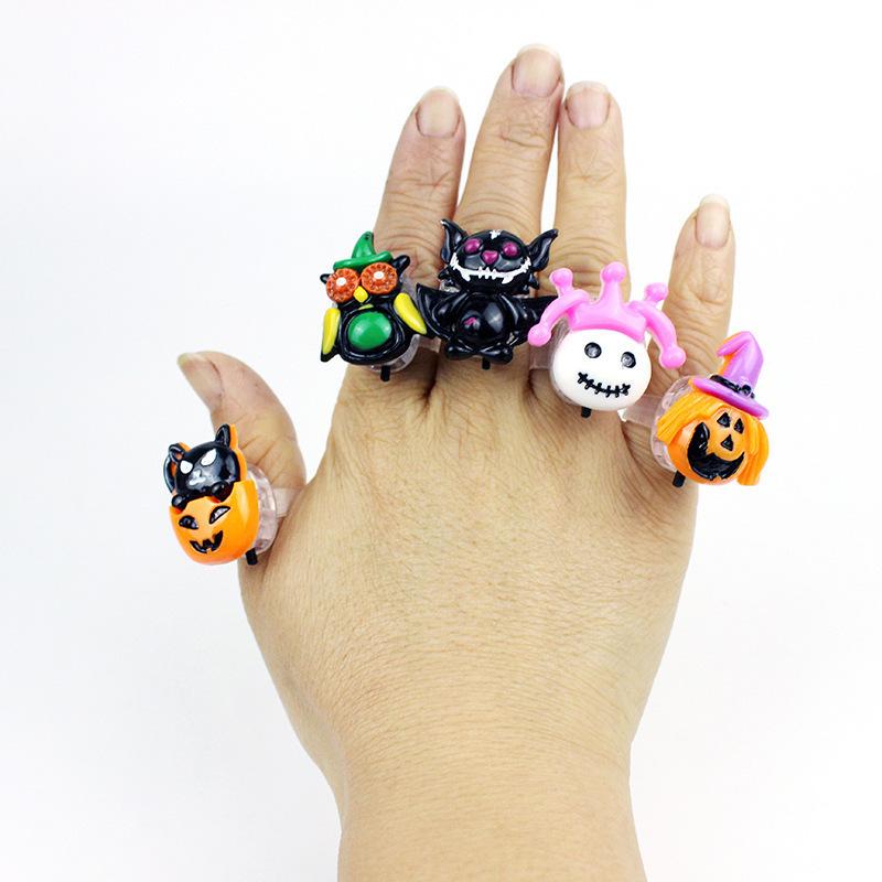 Halloween Kids Adjustable Rings LED Lights For Children's Toys, Halloween Party Gifts Portable Flashing Lights