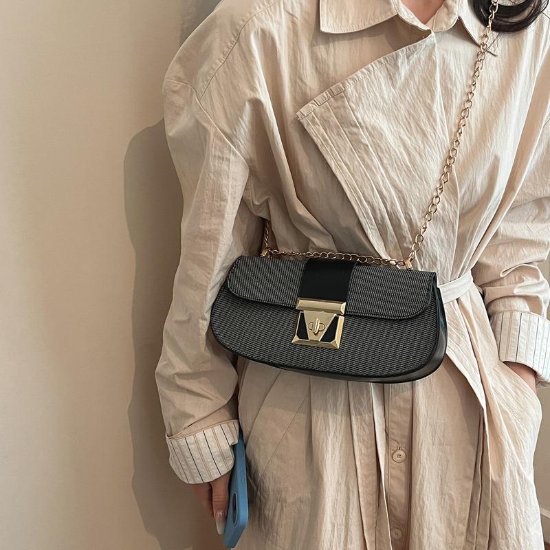 Trendy new underarm bag, contrast patchwork, singleshoulder crossbody bag, simple and versatile commuter bag
