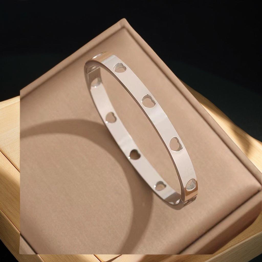 Bracelet Girls Niche Titanium Steel Jewelry Premium Sense Ins Wind Nail Opening Jewelry