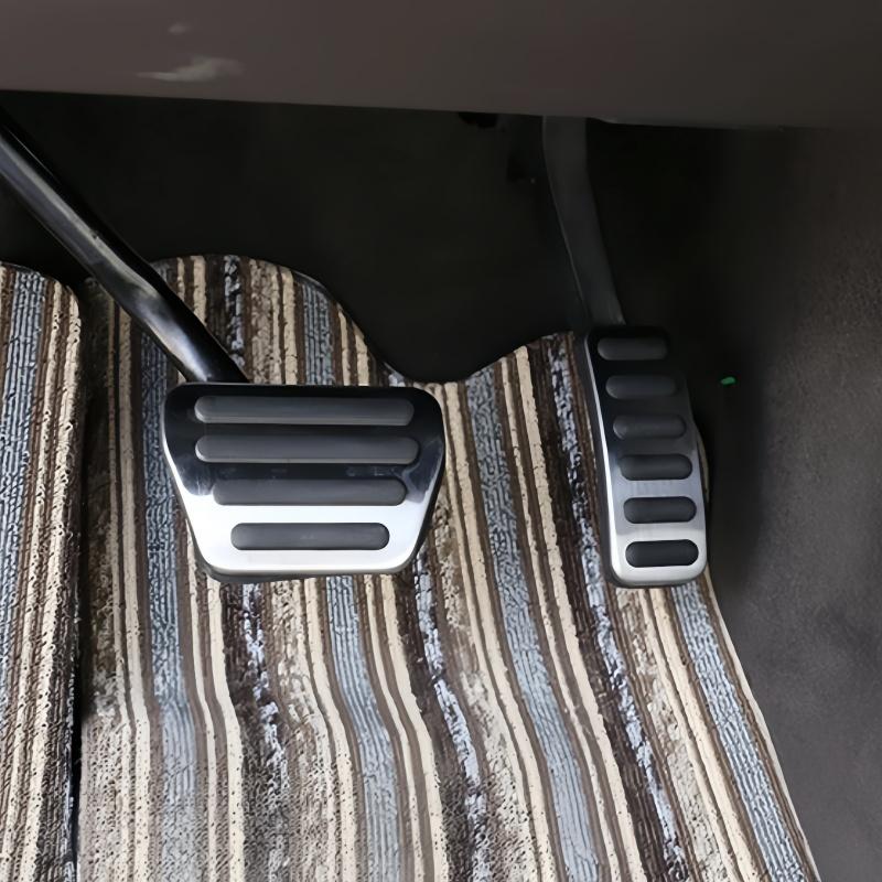 Foot Rest Pedal for Range Rover Sport 2013-2021, Discovery 5 2017-2021 Accelerator Foot Pedal Fuel Gas Brake Pedal Pads Cover