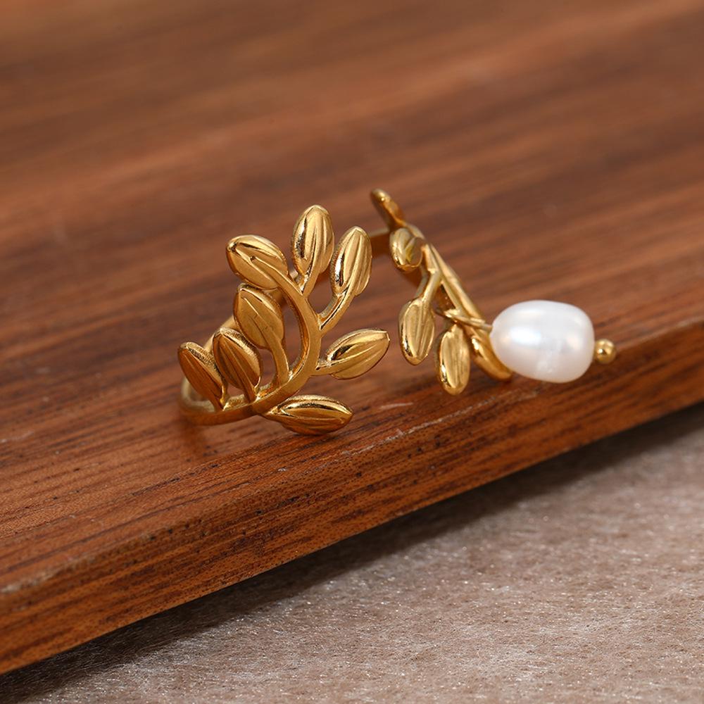 Stainless Steel Geometric Open Ring with Freshwater Pearl - Fashionable and Versatile Design