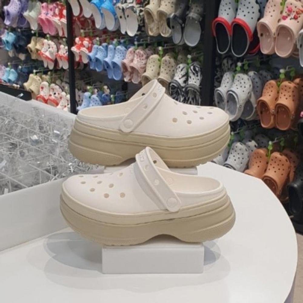 

Crocs Hc06 Классические сабо на платформе 211355 0wv Ivory/M3W5 (220)