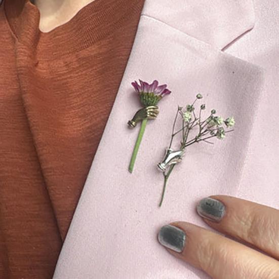 Broche Speld Verse Bloemen Compacte Legering Bloemenhouder Handvormige Houder Past op Jurken Overhemden Veelzijdig Speldje