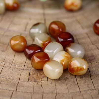 Natürliche Hetian Jade lose Perlen: Schöne Farbe & Form, Haut intakt, Perfekt für DIY-Ketten, Accessoires und Abstandshalter.