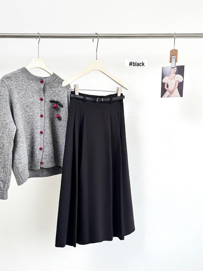Premium Wool Plaid A-Line Half-Skirt, Pleated and Thickened for Autumn/Winter, Hip-Covering, Slimming, Mid-Length, Ideal for Pear-Shaped Figures.