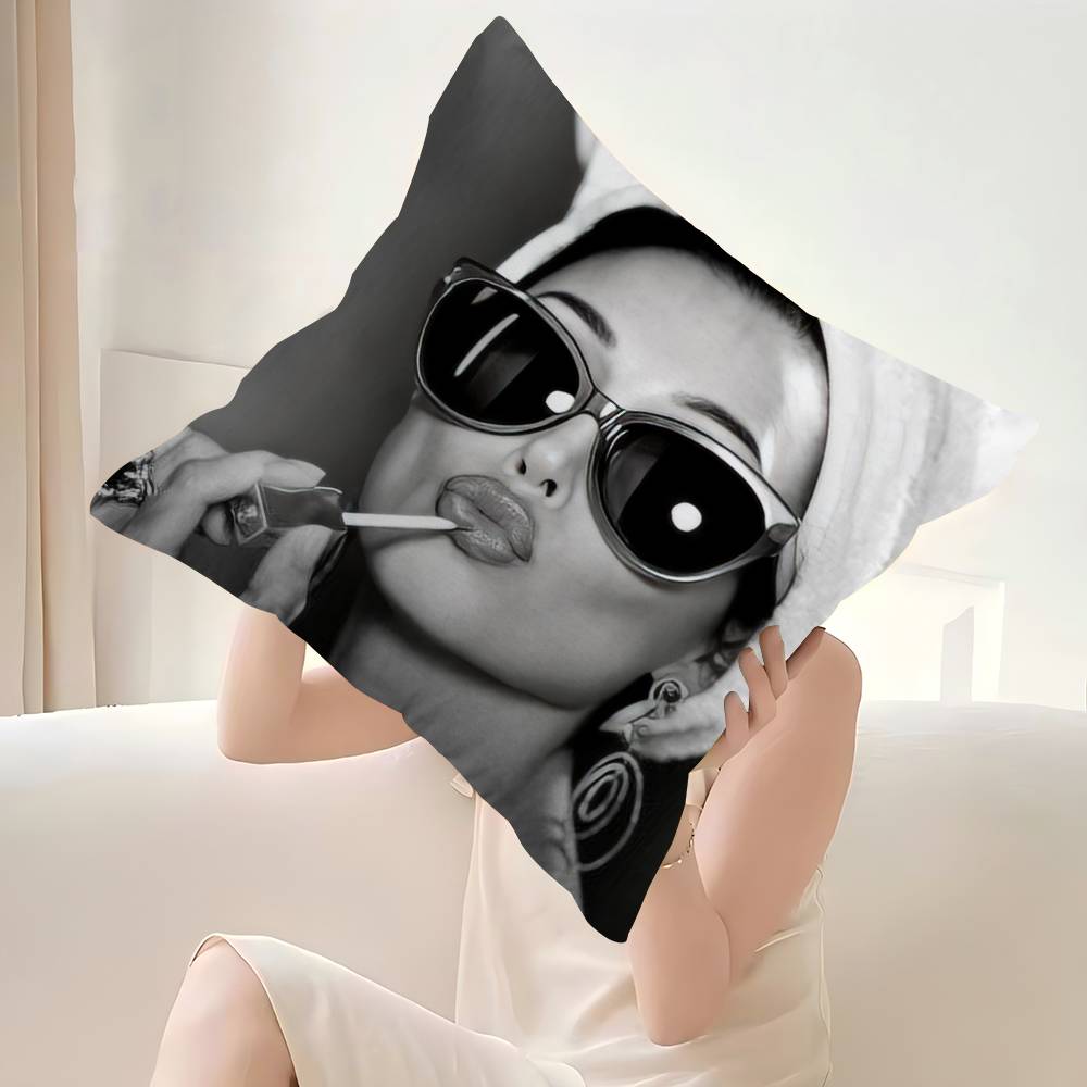 Audrey Hepburn Lipstick Pillowcase Toon Gift Cushion Cover Bedroom Home Sofa Chair Seat Decor Pillow Case