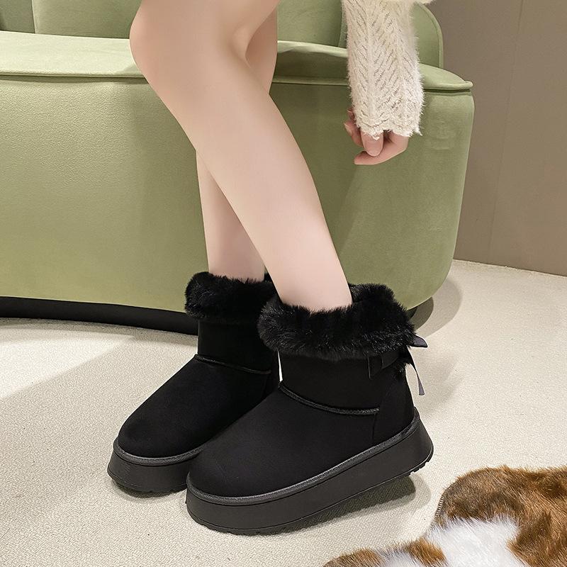 

2025 зима новые зимние сапоги женские пушистые с бантом на толстой подошве теплые нескользящие зимние хлопковые сапоги большого размера 42 чёрный