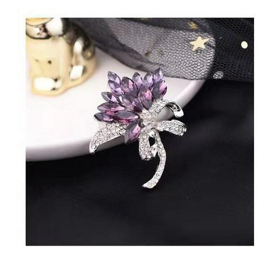 Elegant Luxury Brooch: Versatile and Exquisite Pin for Suit Jackets - Japanese and Korean Inspired Design