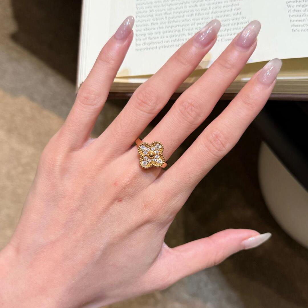 Vintage Four-leaf Clover Open Ring with Zircon – Elegant Exquisite and High-end Women s Ring Adjustable opening