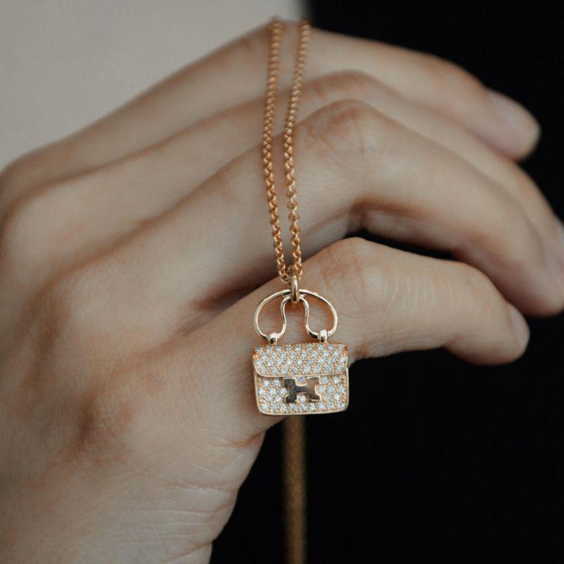 

Women s 18K Rose Gold Letter H Pendant Necklace with Full Diamond Clavicle Chain Premium Version