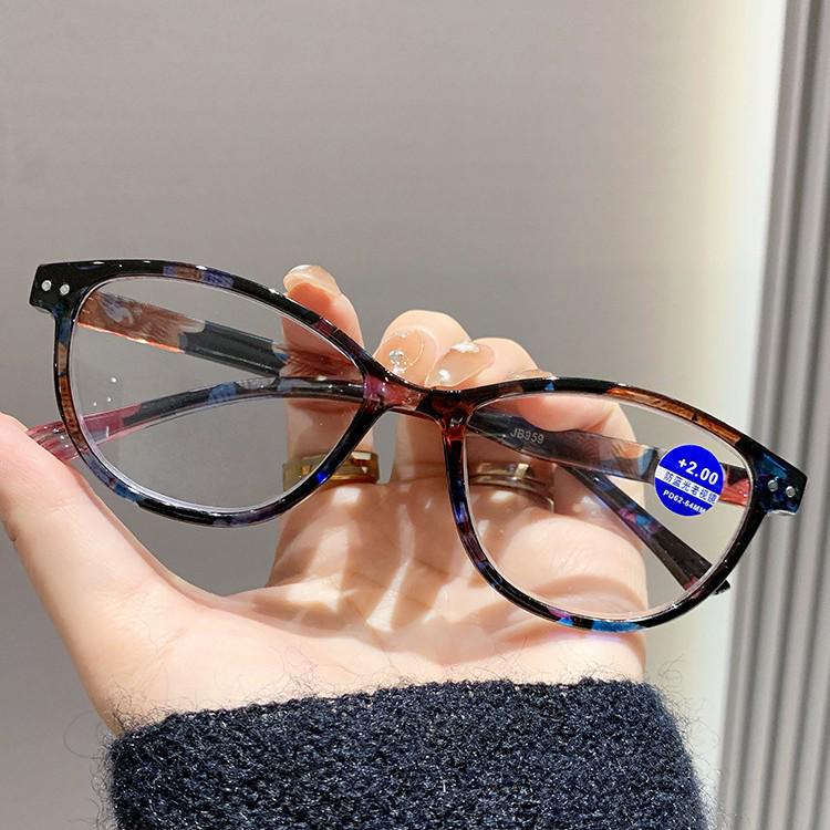 European & American Fashion Pattern Reading Glasses: Stylish Flower Jade Design, High-Definition Lens, Elegant PC Jelly Bag Included