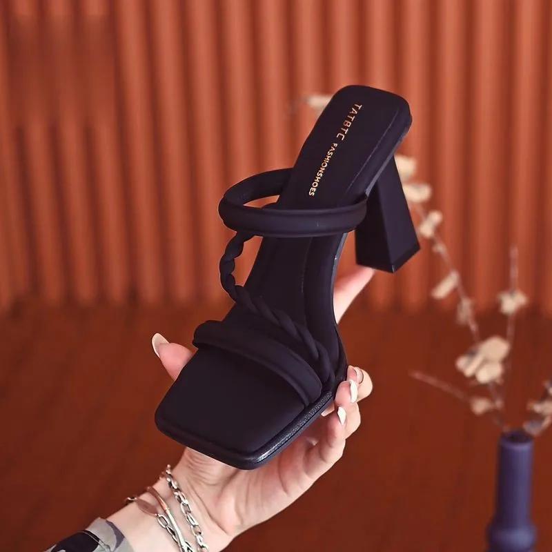 

Fashion Fashionable One-piece Slippers for Women in Summer, Square Heel High Heels, 2025 New Square Toe Style Cool Slippers 41 чёрный