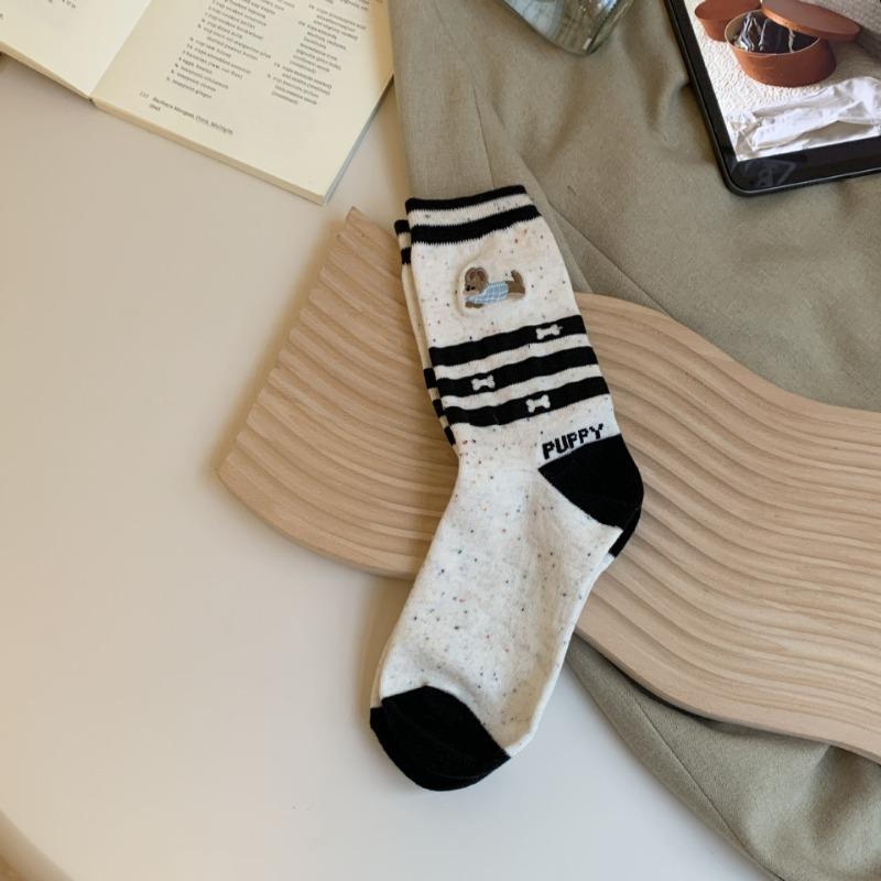 Women's Spring and Summer Versatile Casual Cartoon Color Blocked Dachshund Embroidered Breathable Sports Mid Calf Socks