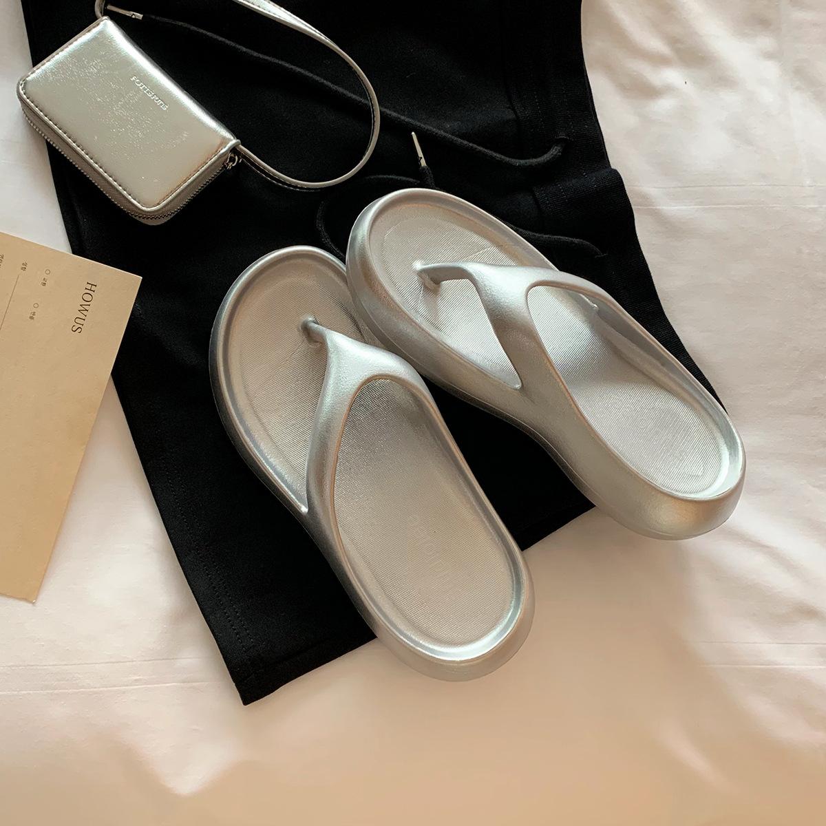 

Spot high-end grape mother, the same fashionable summer beach toes thick bottom stepping on shit, versatile flip-flops girl 35