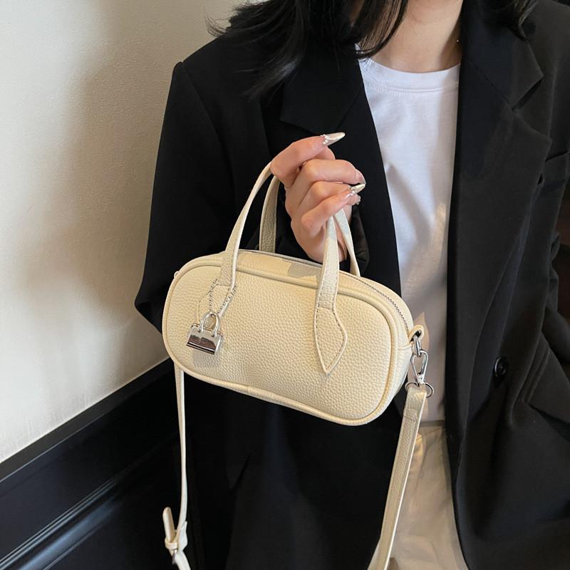 Pu Pillow Bag For Women With Car And Litchi Texture Suitable For Daily Use