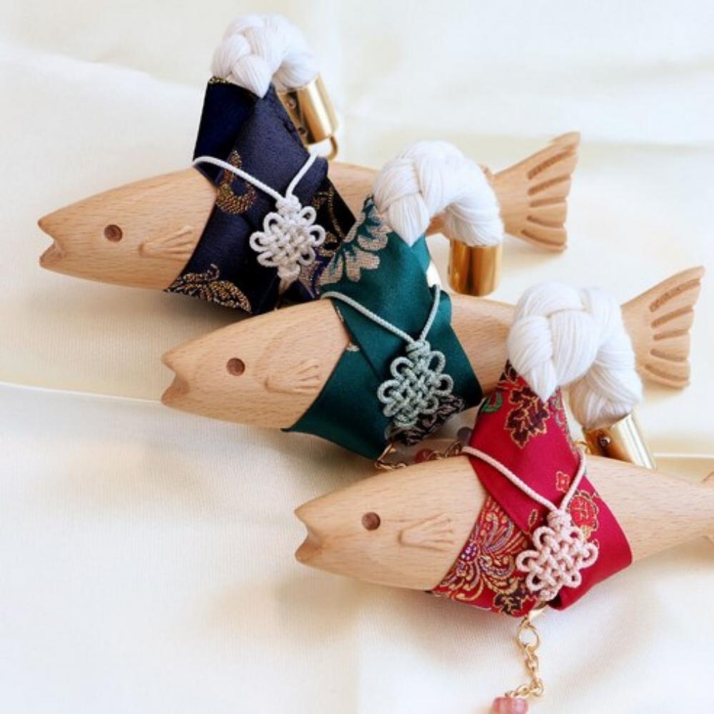 THINKHAUS Korean Traditional Dried Pollock Good Luck Wooden Magnet Red