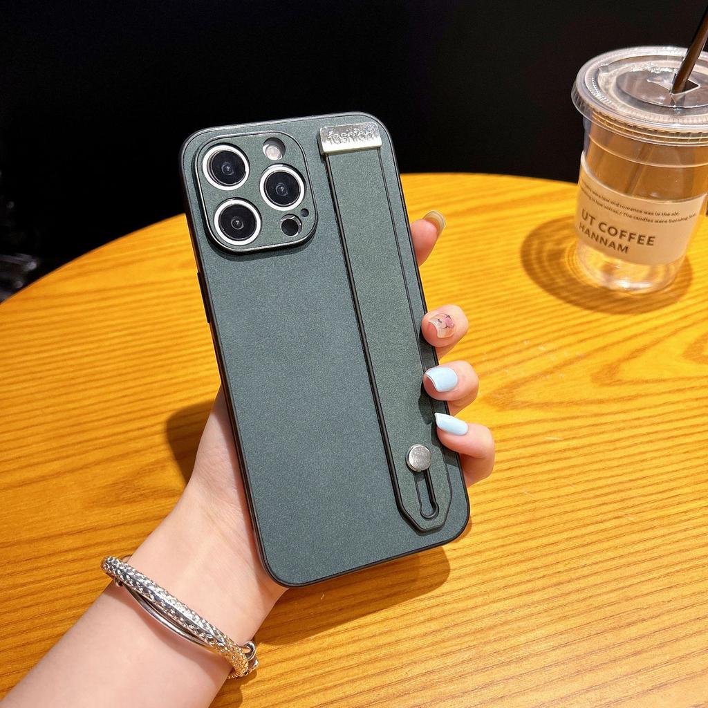 Simple Business Retro Leather Texture Wristband Suitable for IPhone15promax, Anti-drop Apple 14 Phone Case 13