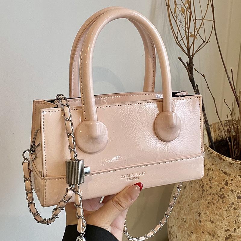 Textured Chain Box Bag New Niche Fashionable Portable Small Square Bag Casual Commuter Messenger Bag