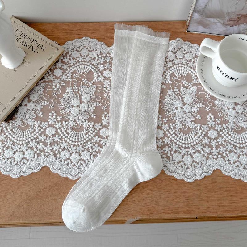 

Summer Lightweight Ankle Socks Made of Children s Mulberry Silk, with A Pile Design, Featuring A Simple Style and Long Length. 1 pair