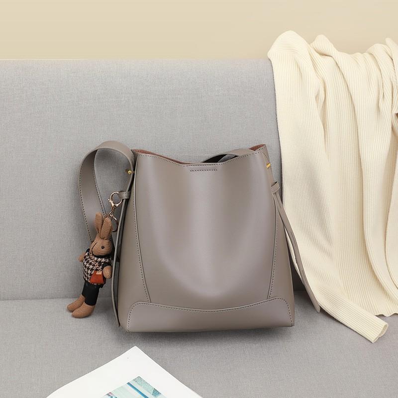 Genuine Leather Bucket Bag Women Spacious Commuter Shoulder With Zip Inner Pockets