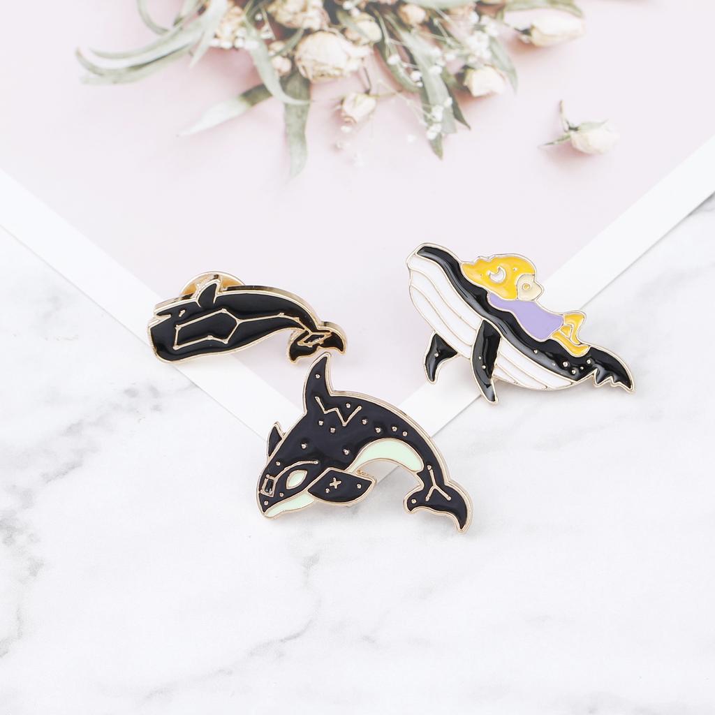 3 Styles Funny Galaxy Pattern Humpback Whale Enamel Brooches Marine Animals Shaped Golden Pins