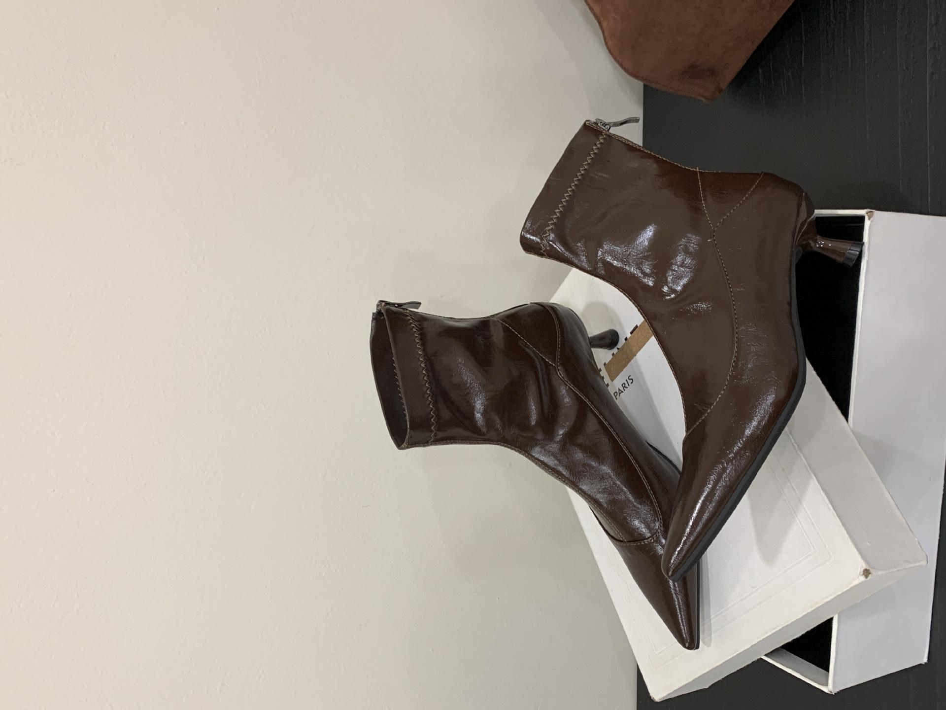 

Pointed fashion boots 2025 new solid color fine high heel patent leather simple not tired feet short boots women s thin boots 39 коричневий