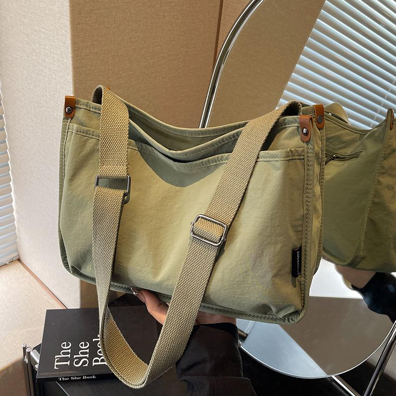Tote Bag Women's Bag Canvas Bag Large Capacity Fashionable Versatile Shoulder Casual Messenger Bag