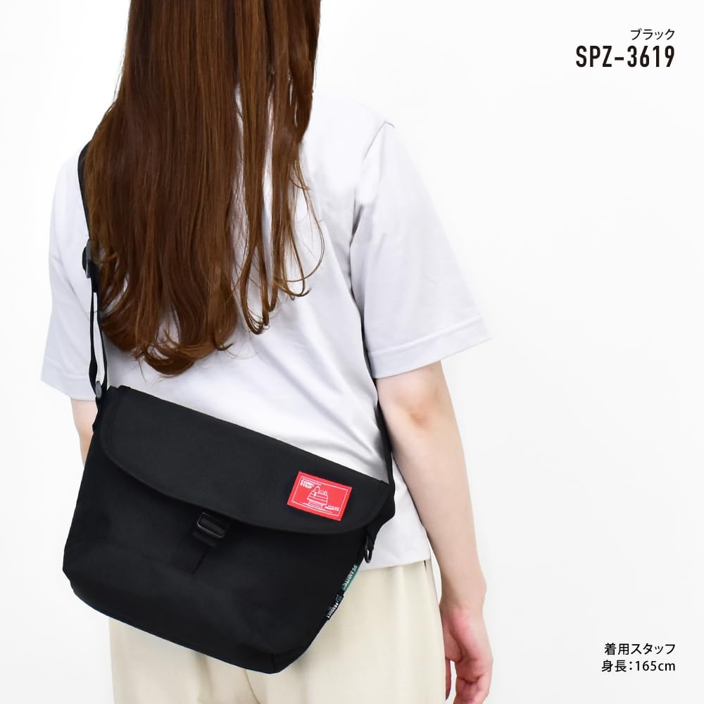 Messenger Folded Shoulder Cute 0452 Black [Snoopy] Bag, Small, Compact, Bag, Women's, Men's, Commuting, School, Travel, Outings, Adults, Students,