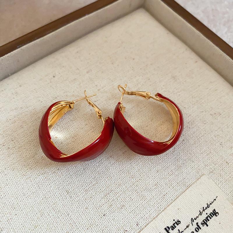 French retro Hong Kong style red geometric resin earrings stud earrings personality temperament earrings women