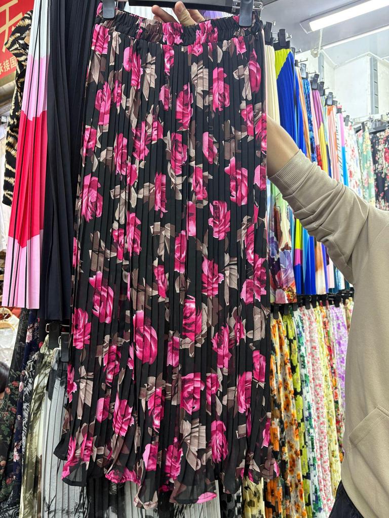 European & American Pleated Print Midi Skirt, Soft Chiffon Fabric, High Waist, Versatile Style