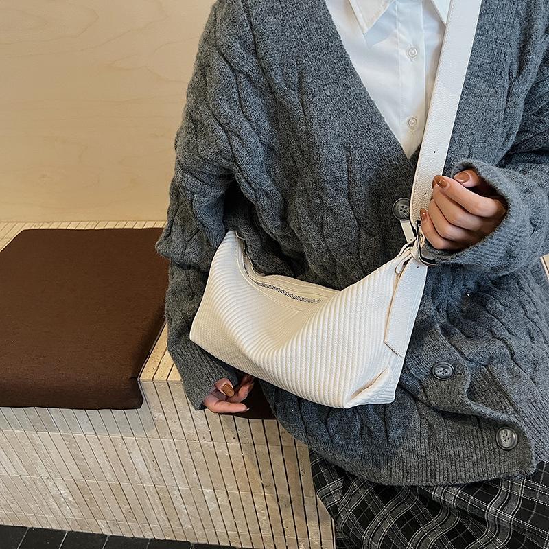 Retro Portable Small Bag Women's New Spring Fashion Small Square Bag High-end Texture Niche Casual Shoulder Bag