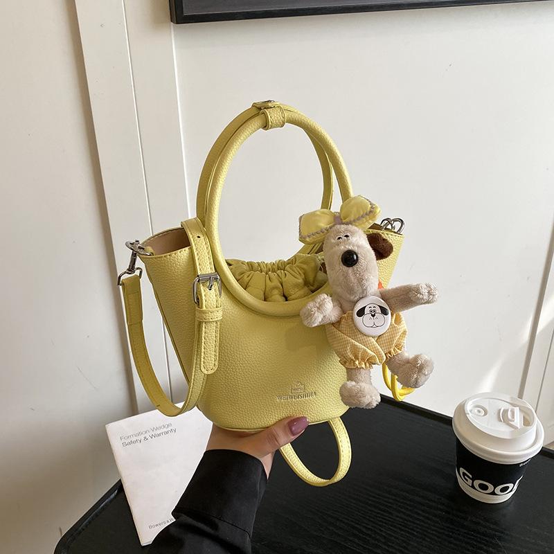 Popular Small Bags Women's New Fashion Versatile Messenger Bags Summer Portable Bucket Bags