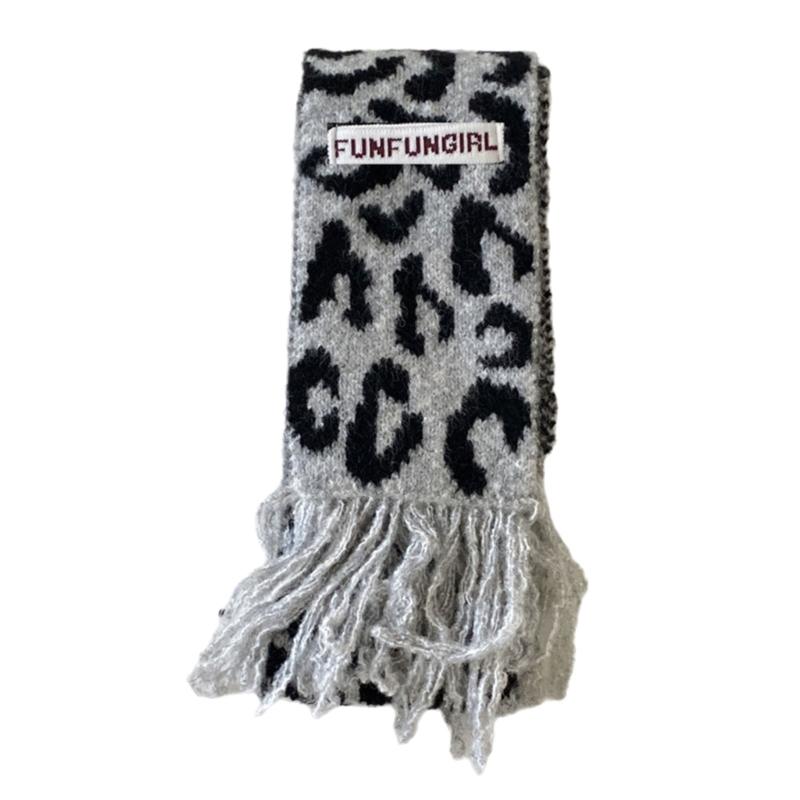 Vintage Leopards Print Tassels Scarf Soft Acrylic Neckerchief Warm Fashion Scarves for Women Warm Accessory