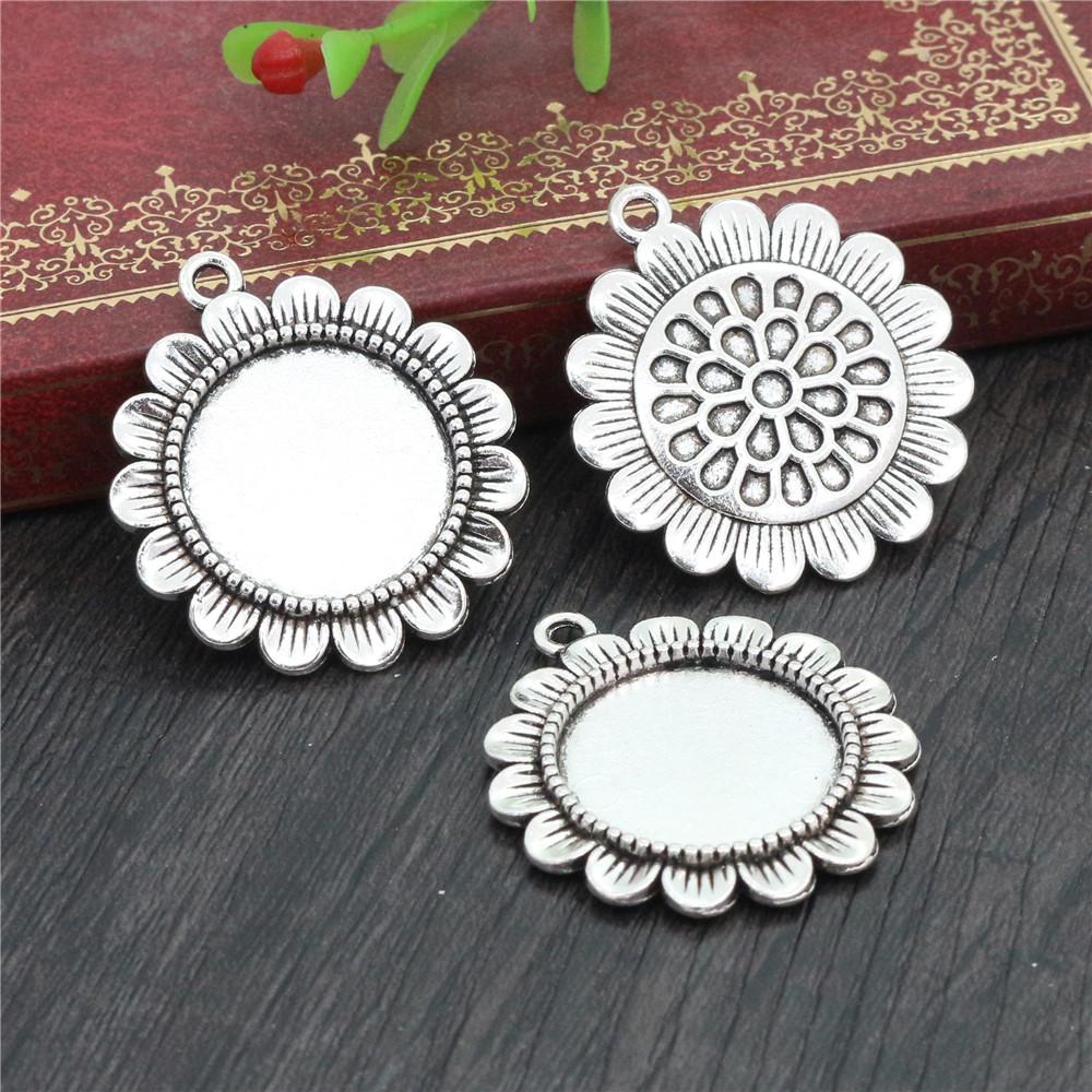 10pcs 20mm Inner Size Antique Silver Plated And Bronze Colors Pattern Style Cabochon Base Setting Charms Pendant