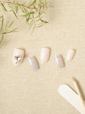 Takma Tırnaklar – Takma tırnaklar